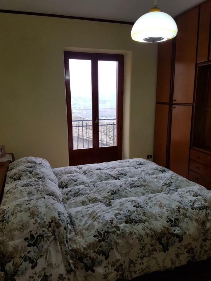 La Nicchia Di Gangi Apartamento Exterior foto