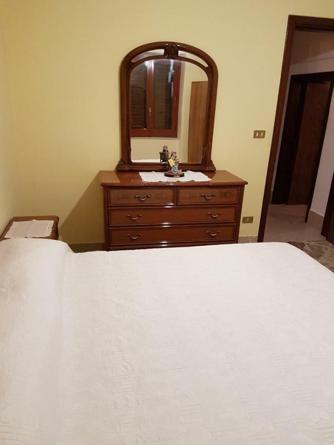 La Nicchia Di Gangi Apartamento Exterior foto