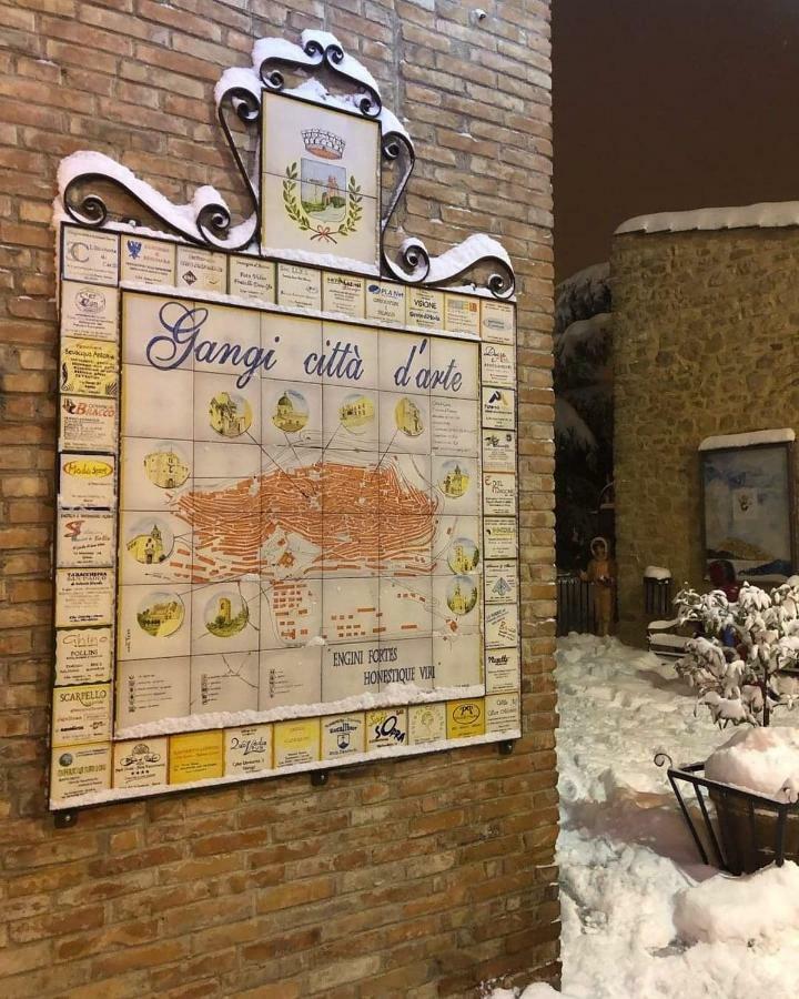 La Nicchia Di Gangi Apartamento Exterior foto
